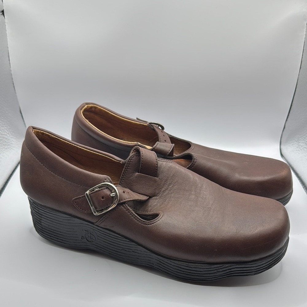 Famolare Brown Leather Mary Jane Wedge Shoes Size 10 Made in USA Retro 70s